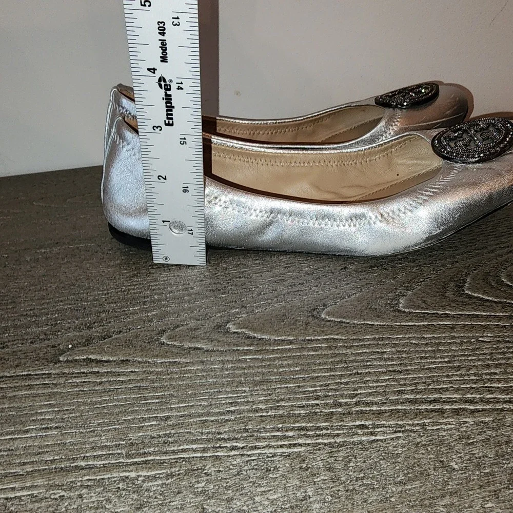 Tory Burch Liana Rhinestone Logo Silver Metallic Leather Ballet Flats Size 8.5